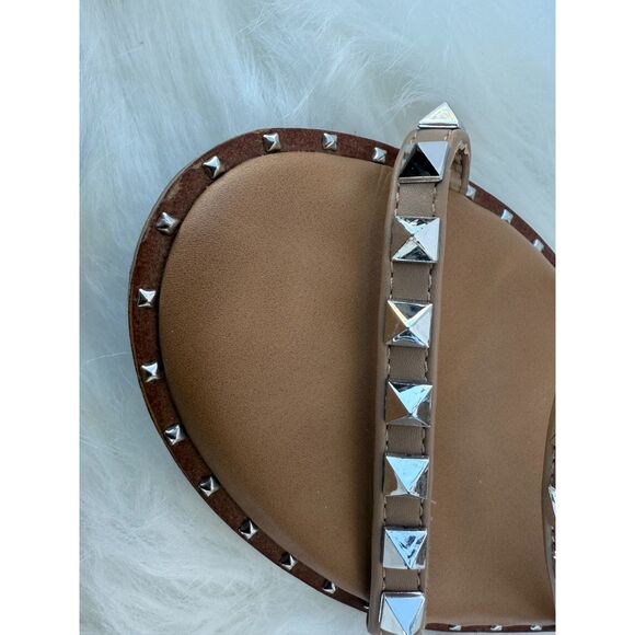 Steve Madden Studded Tan Flat Sandal Size 8 - Picture 4 of 6